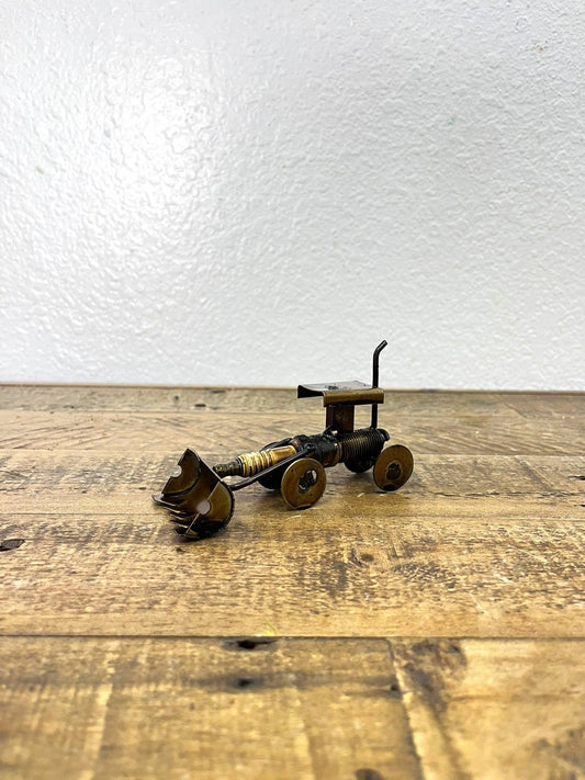 Sparkplug Art, Loader